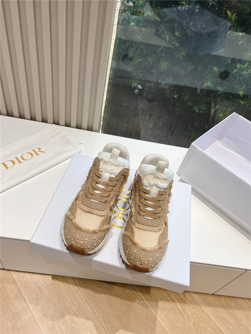 D10r c’est sneakers for women