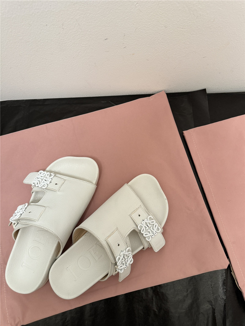 L0ew* new leather slippers for couples