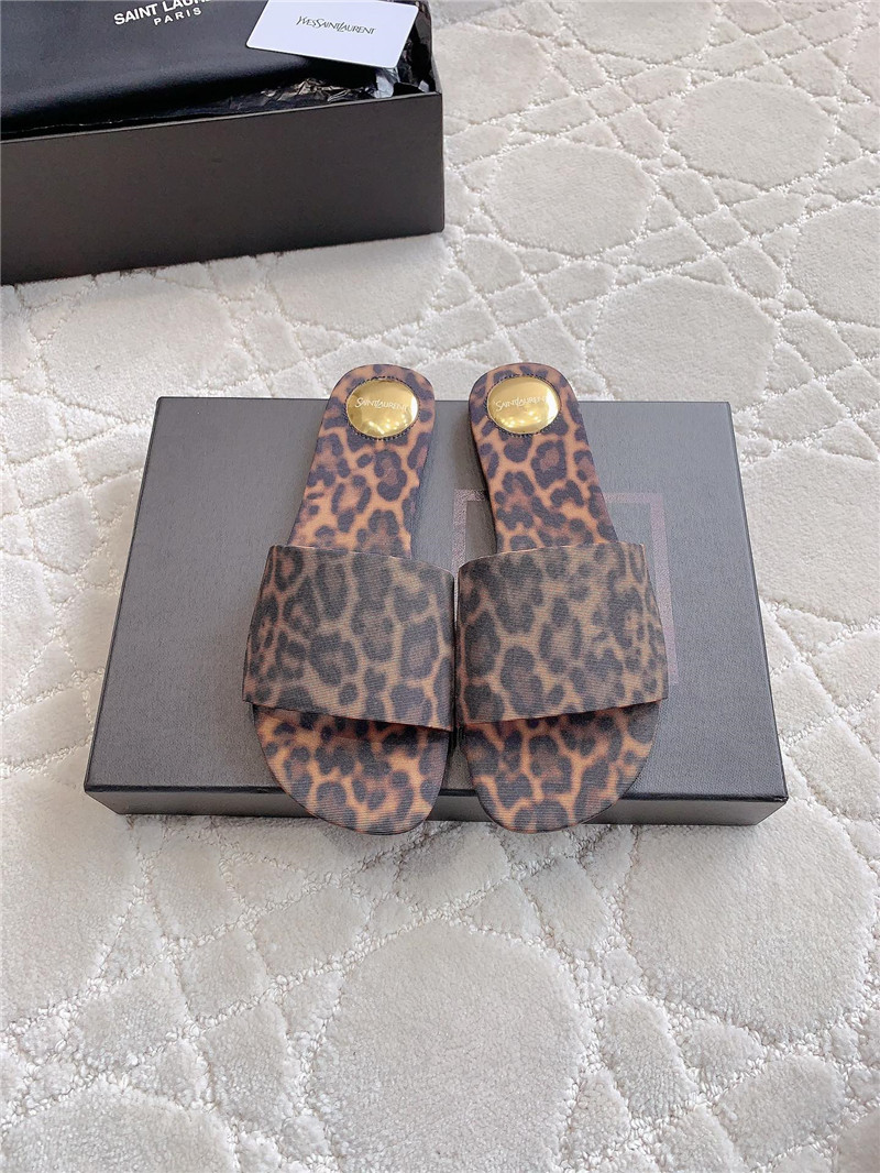 y51 pointed toe hollow kitten heel shoes Marg*e1a replica shoes