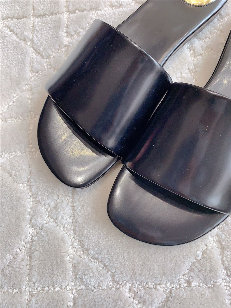 y51 pointed toe hollow kitten heel shoes Marg*e1a replica shoes