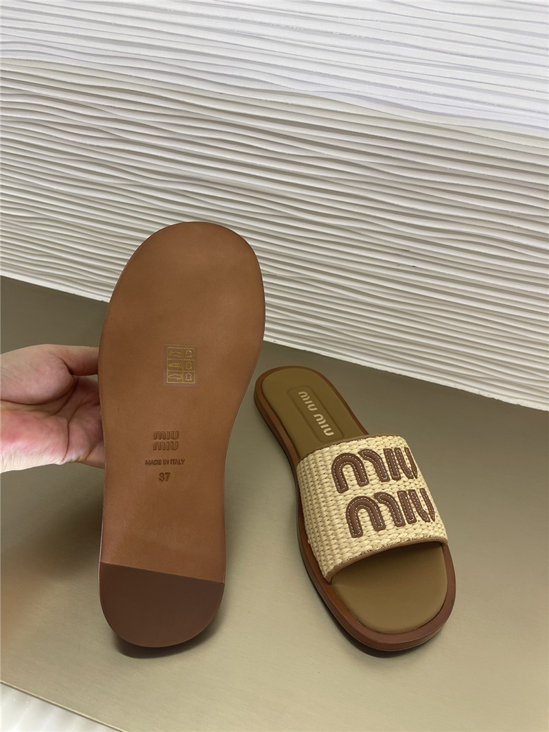 m1um1u raffia woven slippers Marg*e1a replica shoes