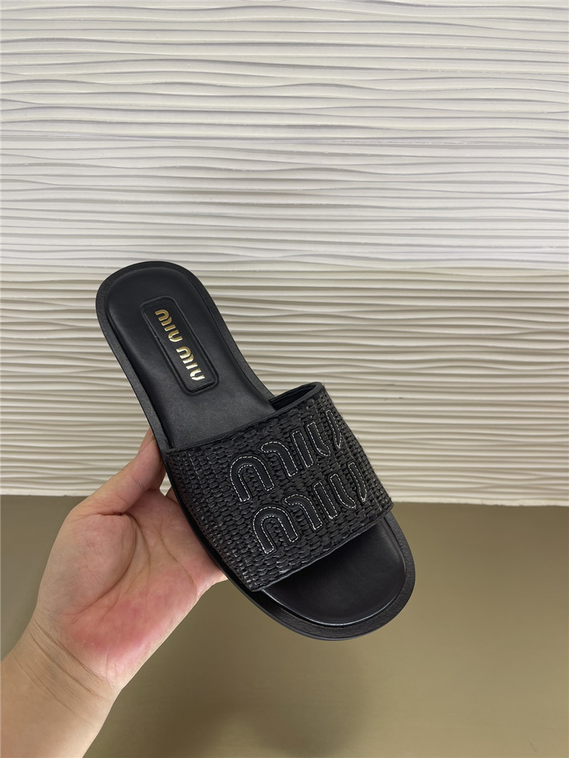 m1um1u raffia woven slippers Marg*e1a replica shoes