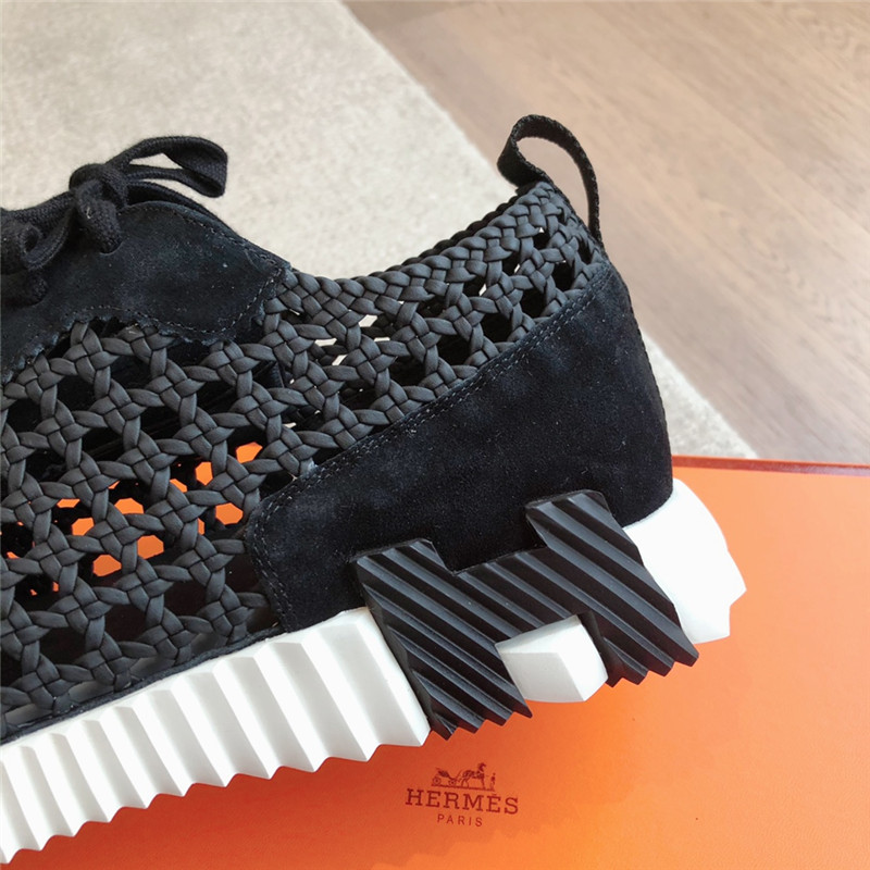 H**me5 women’s black bouncing sneakers