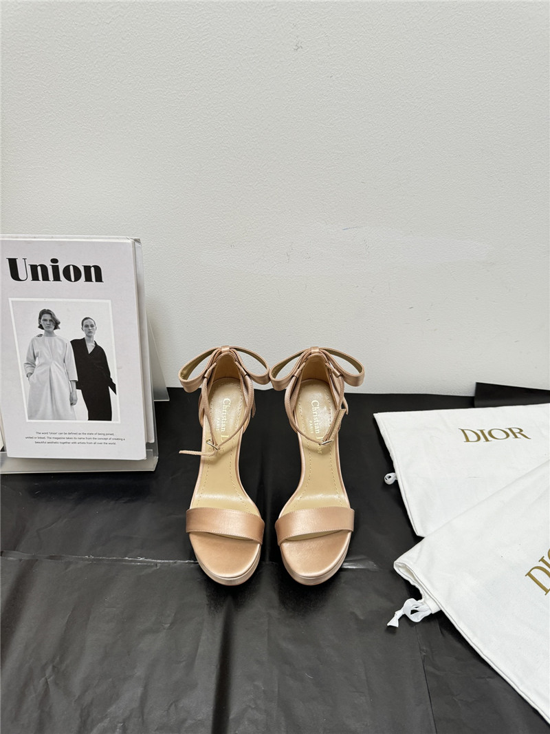 d10r bow platform high heels Marg*e1a replica shoes