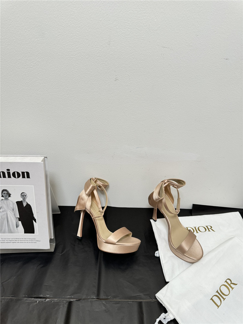 d10r bow platform high heels Marg*e1a replica shoes