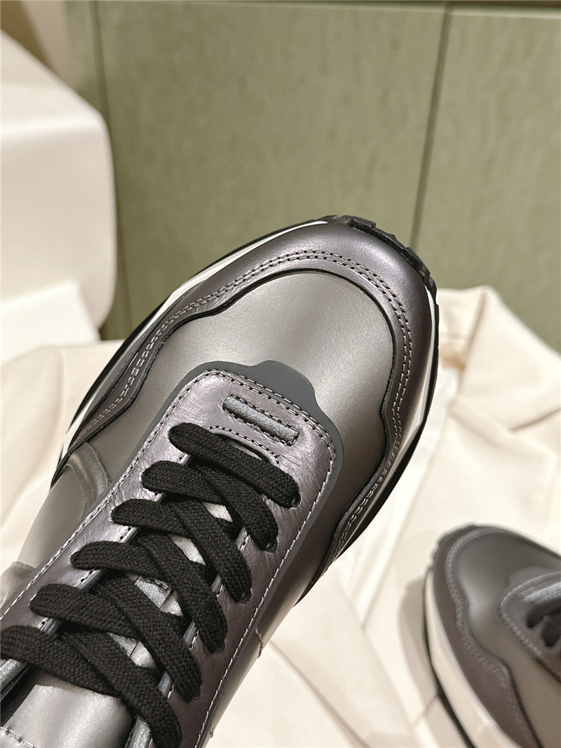 Va1e*ntin0 women’s sneakers sale