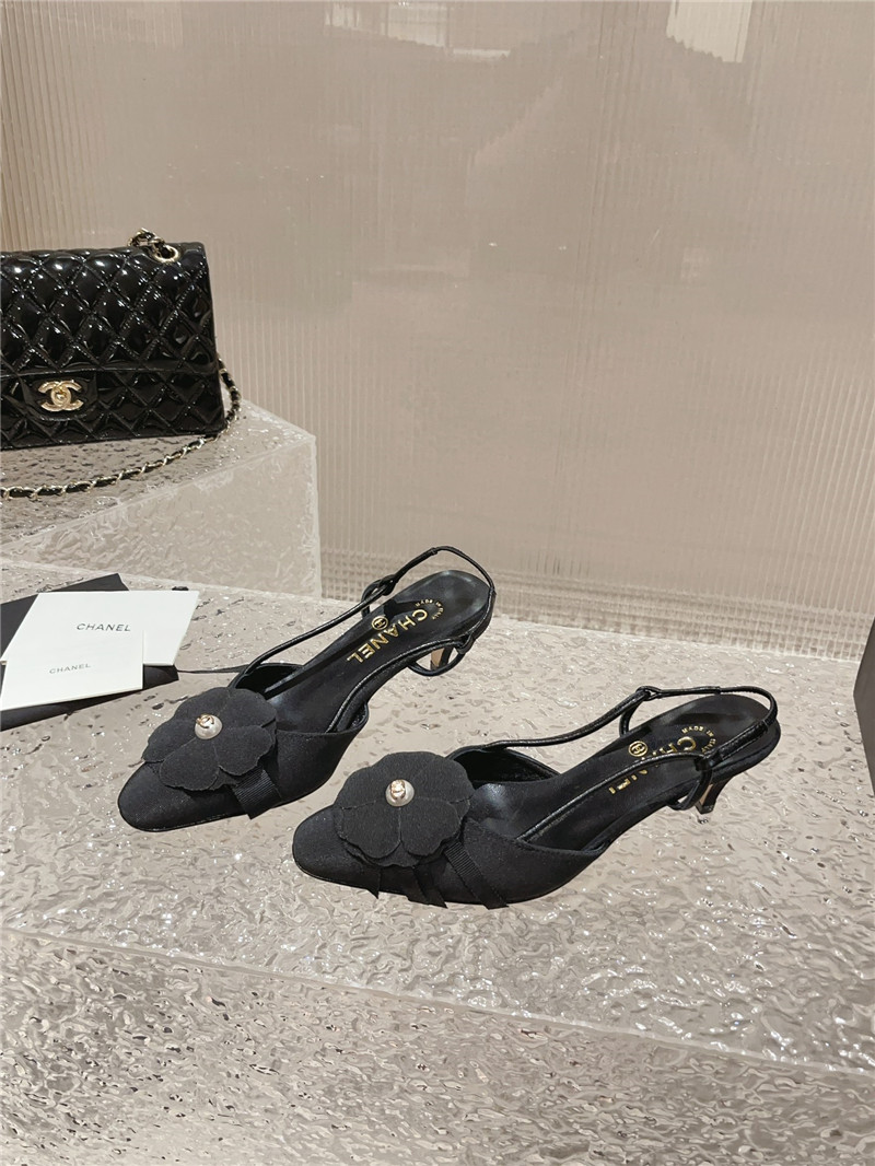 ch**el small square toe high heels Marg*e1a replica shoes