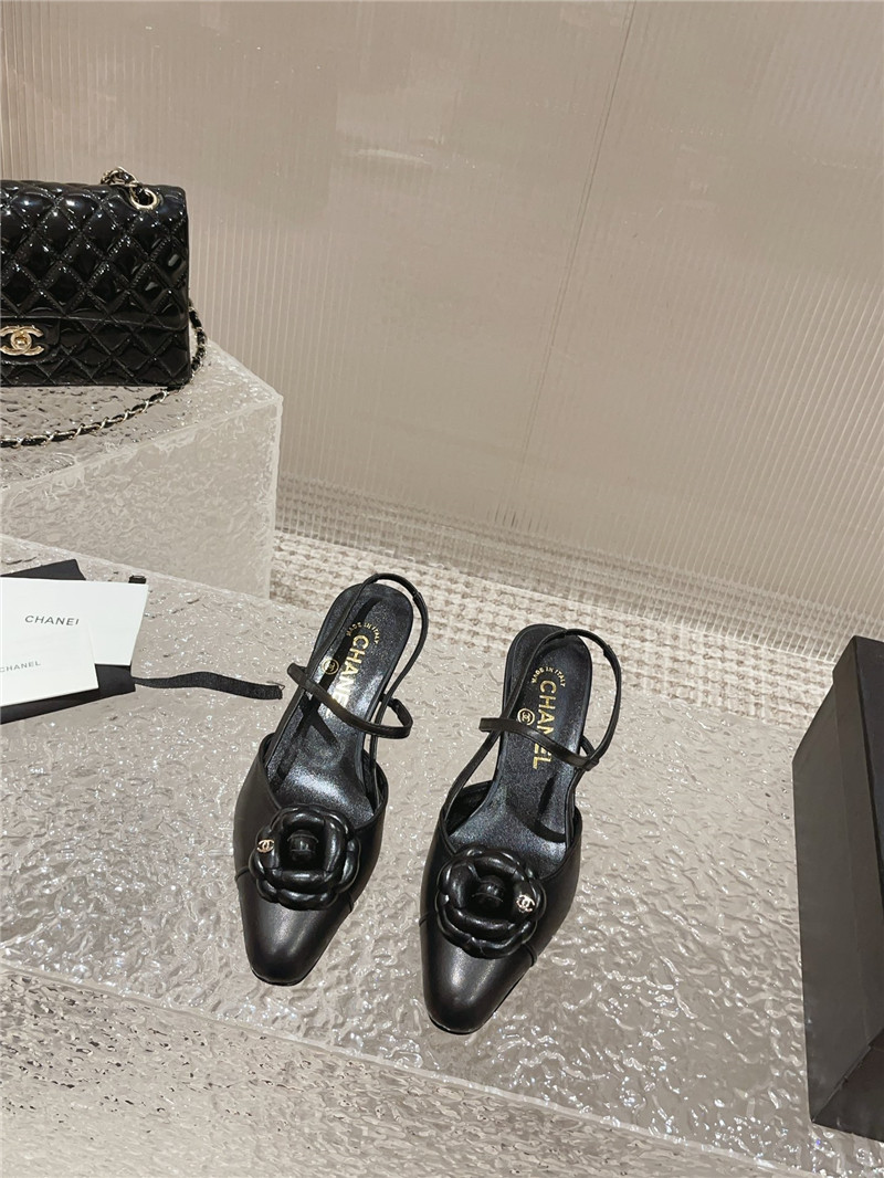 ch**el small square toe high heels Marg*e1a replica shoes