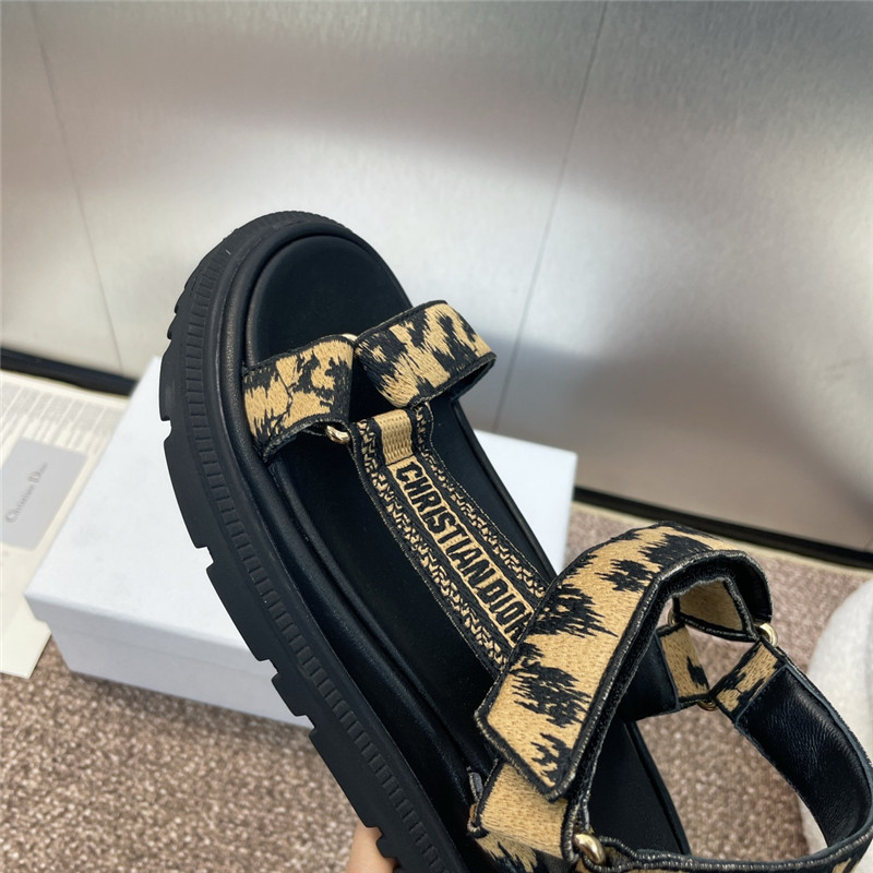 D10r thick sole casual women’s shoes replica shoes