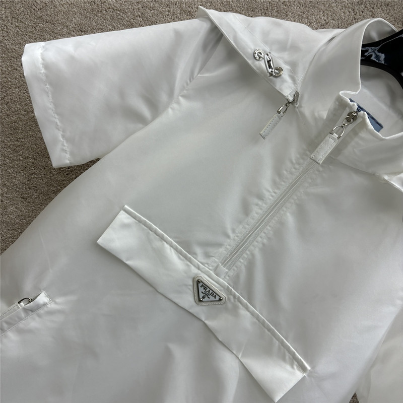 Pra*a stand collar half zip nylon short sleeve dress replica clothes