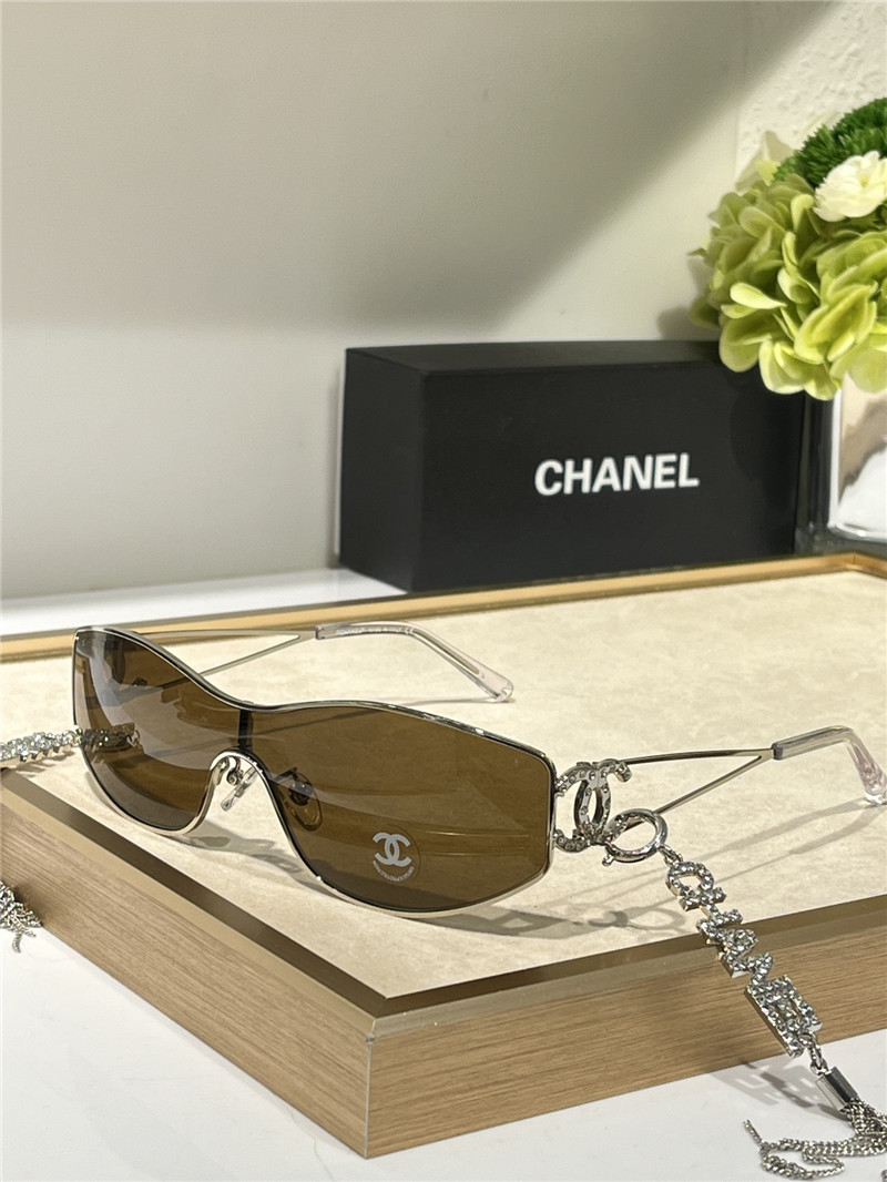 Ch**el medieval style protective glasses