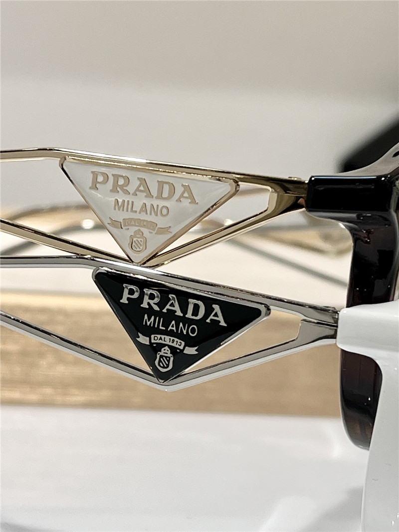 Pra*a small round frame plain frame glasses
