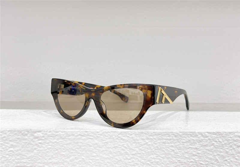 F**di new cat eye sunglasses