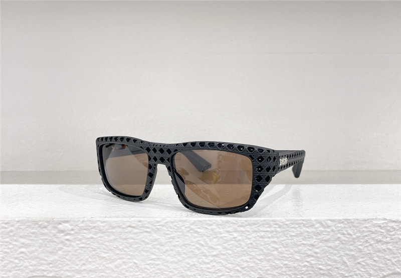 D10r square sunglasses