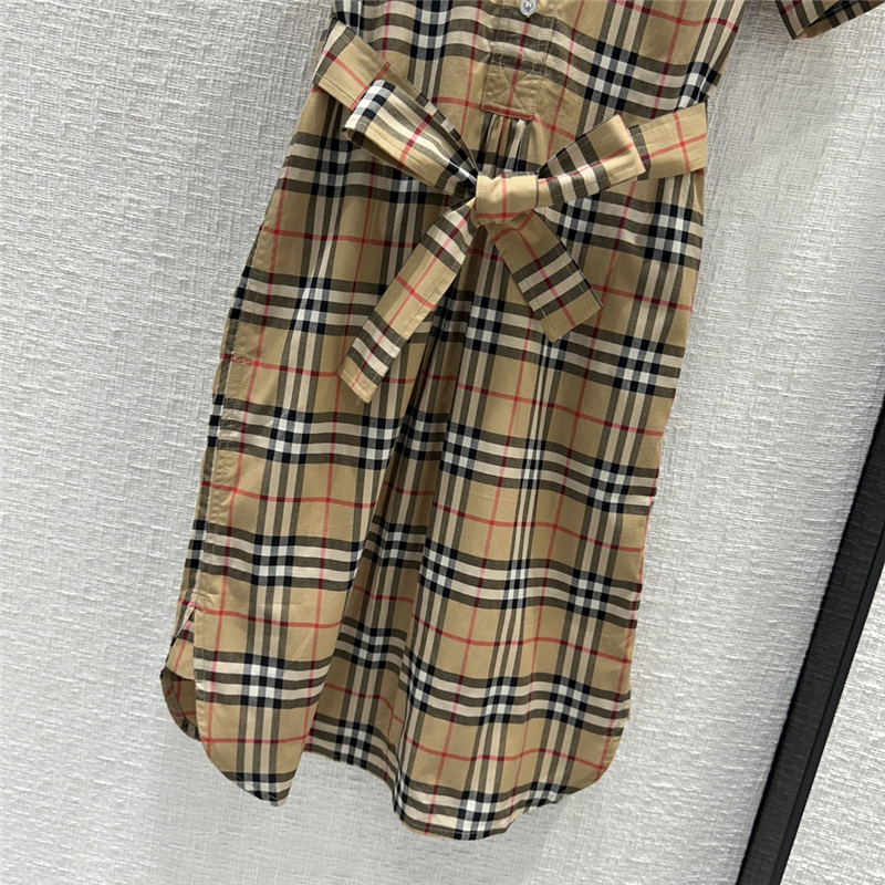 Bv*b*rry plaid short-sleeved shirt dress