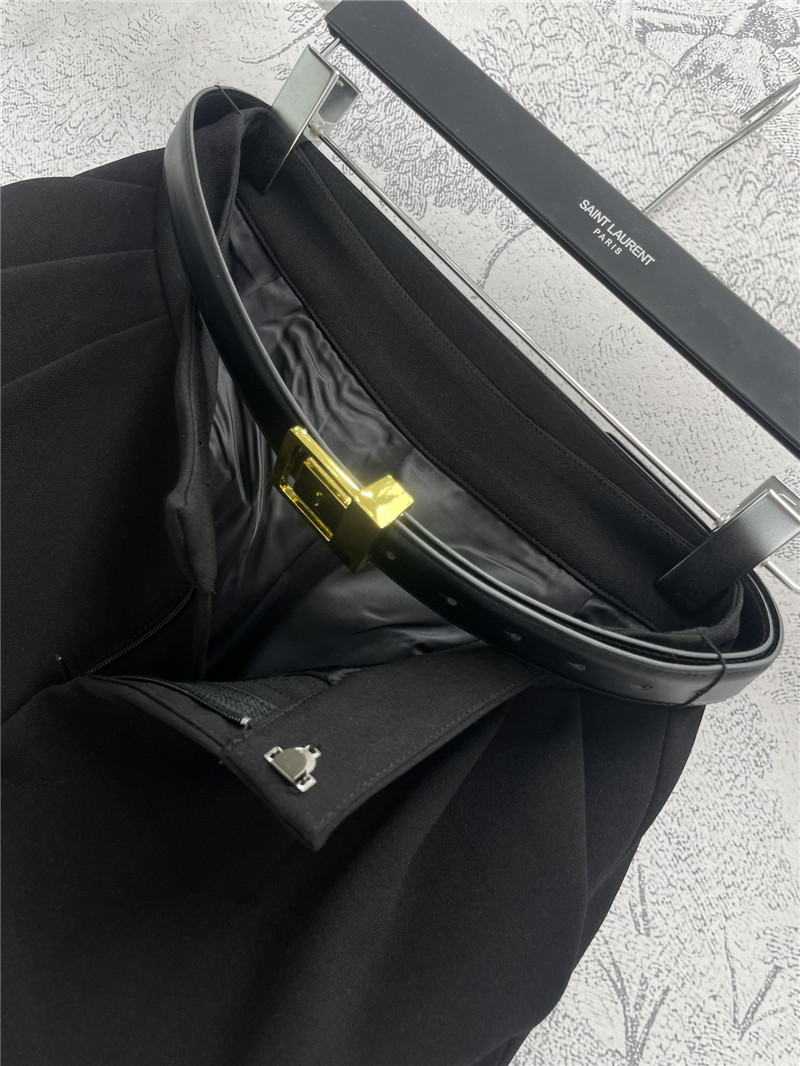 Y51 metallic logo belt shorts replica designer clothing websites