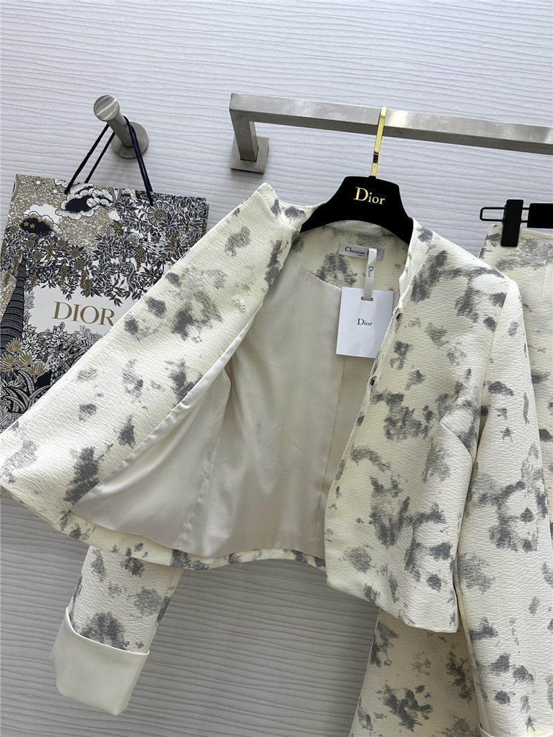 D10r suit dress replica designer clothing websites