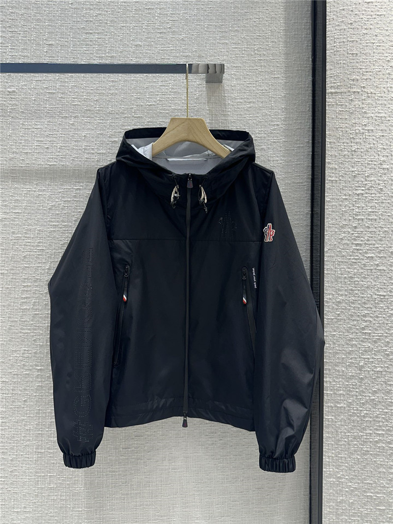 Moncler hooded jacket jacket replica clothing