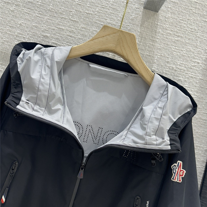 Moncler hooded jacket jacket replica clothing