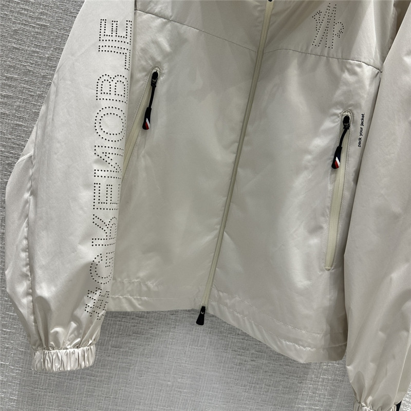 Moncler hooded jacket jacket replica clothing