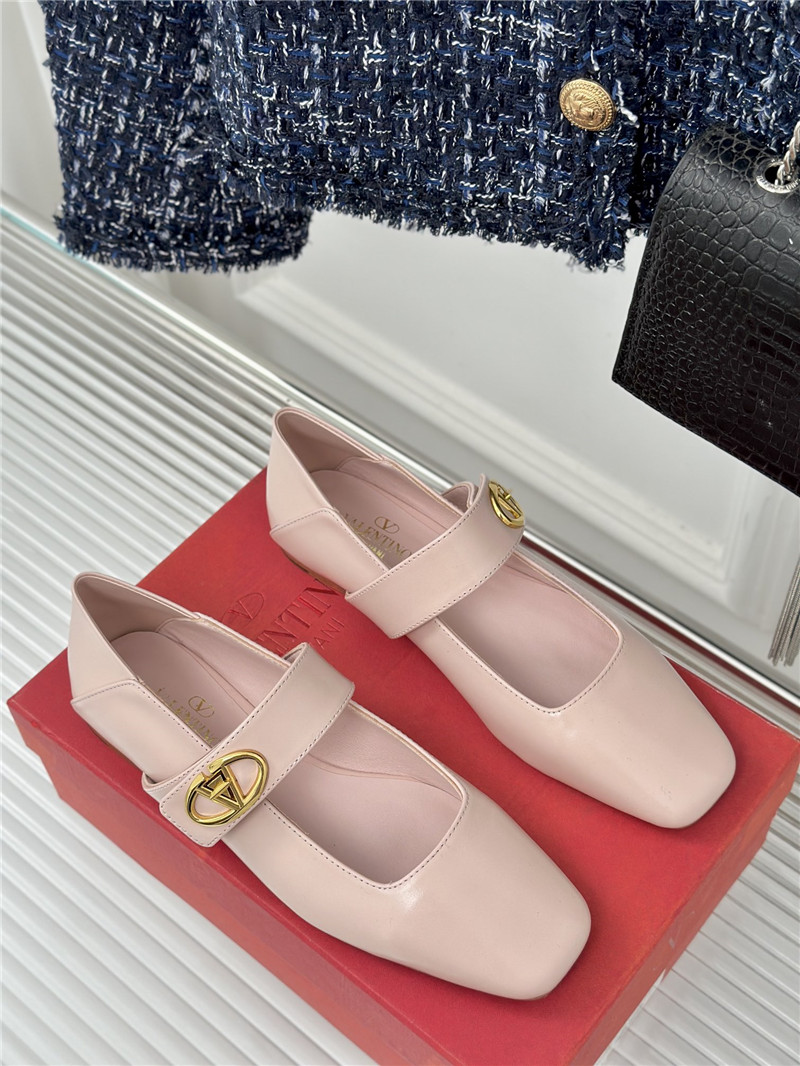 Va1e*ntin0 metal v buckle mary jane shoes replica designer shoes