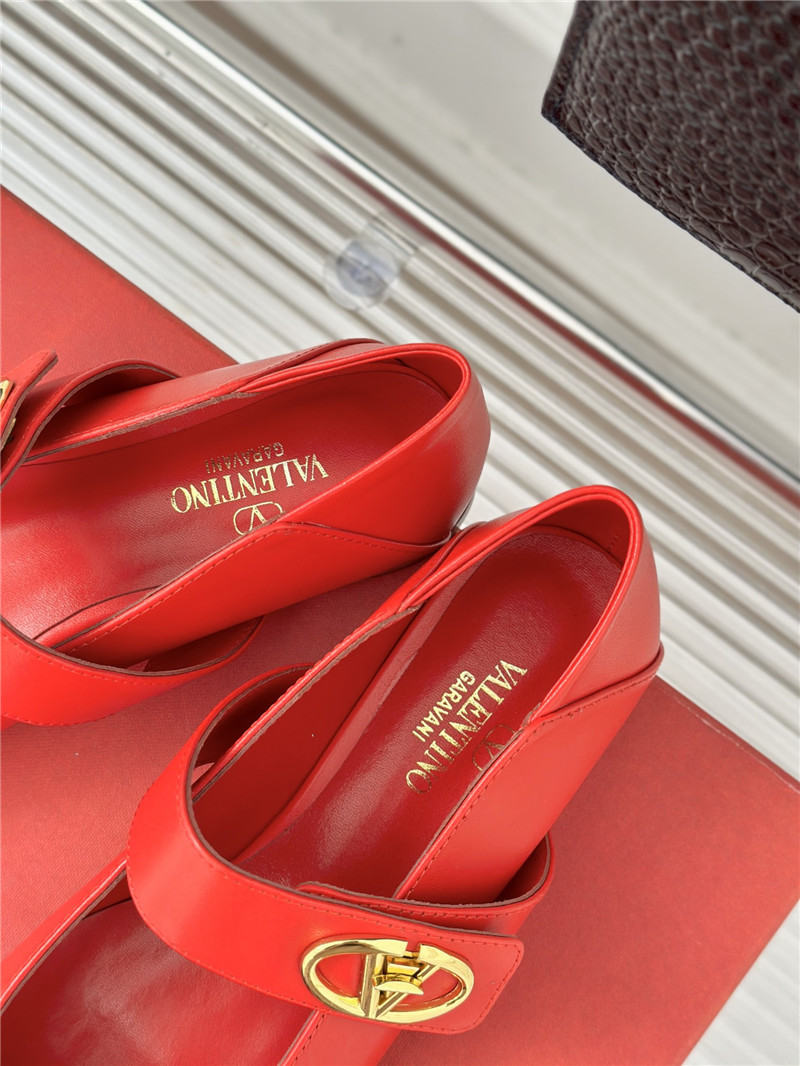 Va1e*ntin0 metal v buckle mary jane shoes replica designer shoes