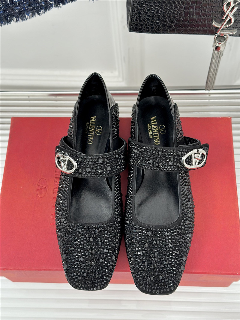 Va1e*ntin0 metal v buckle mary jane shoes replica designer shoes