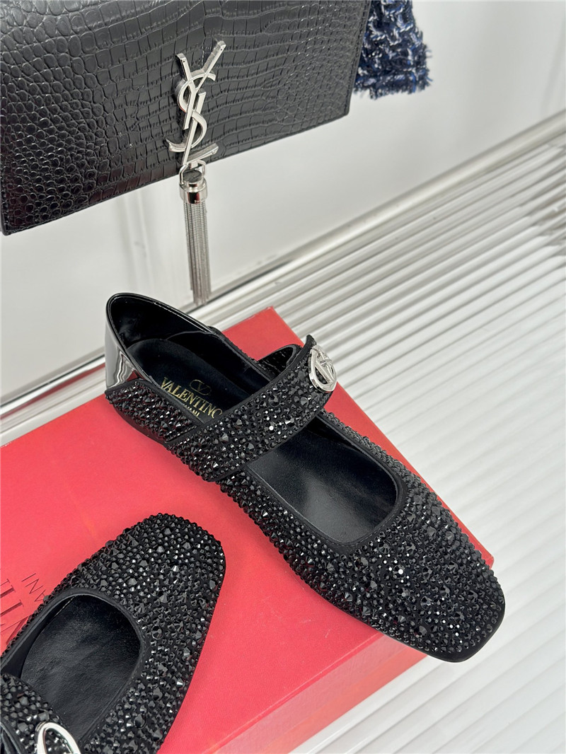 Va1e*ntin0 metal v buckle mary jane shoes replica designer shoes