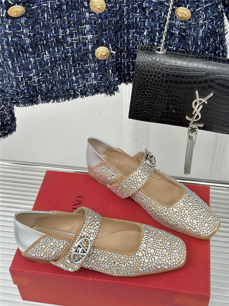 Va1e*ntin0 metal v buckle mary jane shoes replica designer shoes
