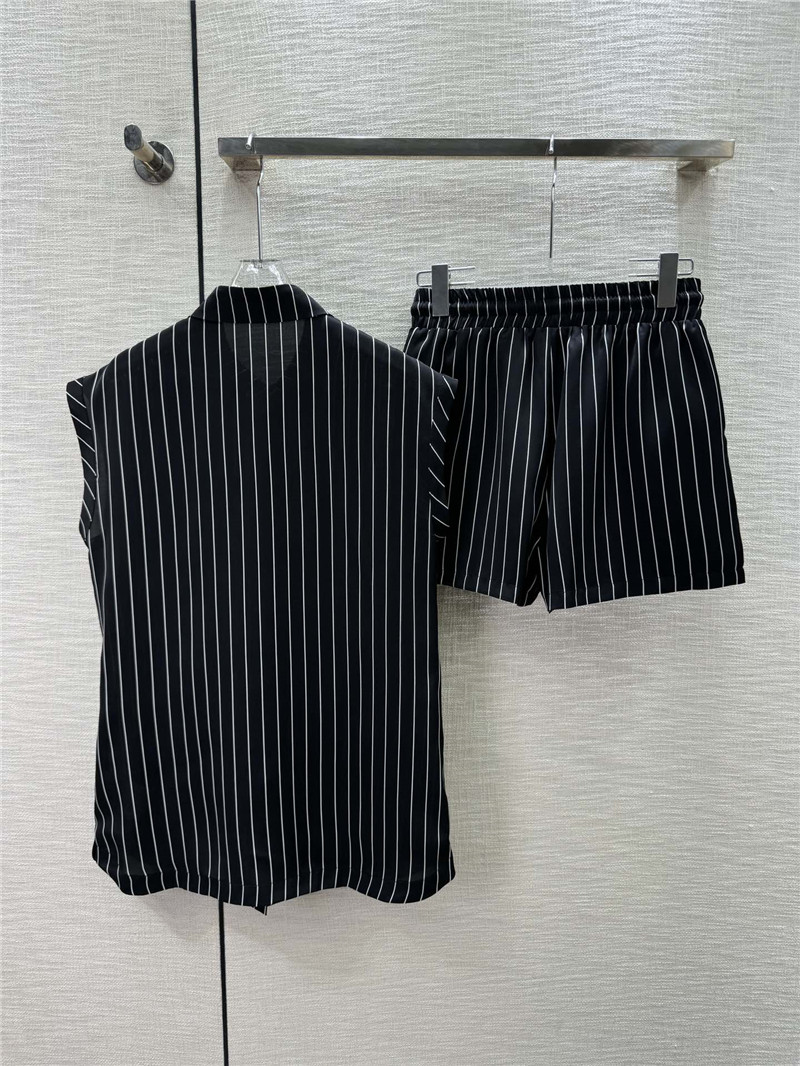 l0vis Vvtt0n lv striped shirt + shorts suit replica d&g clothing