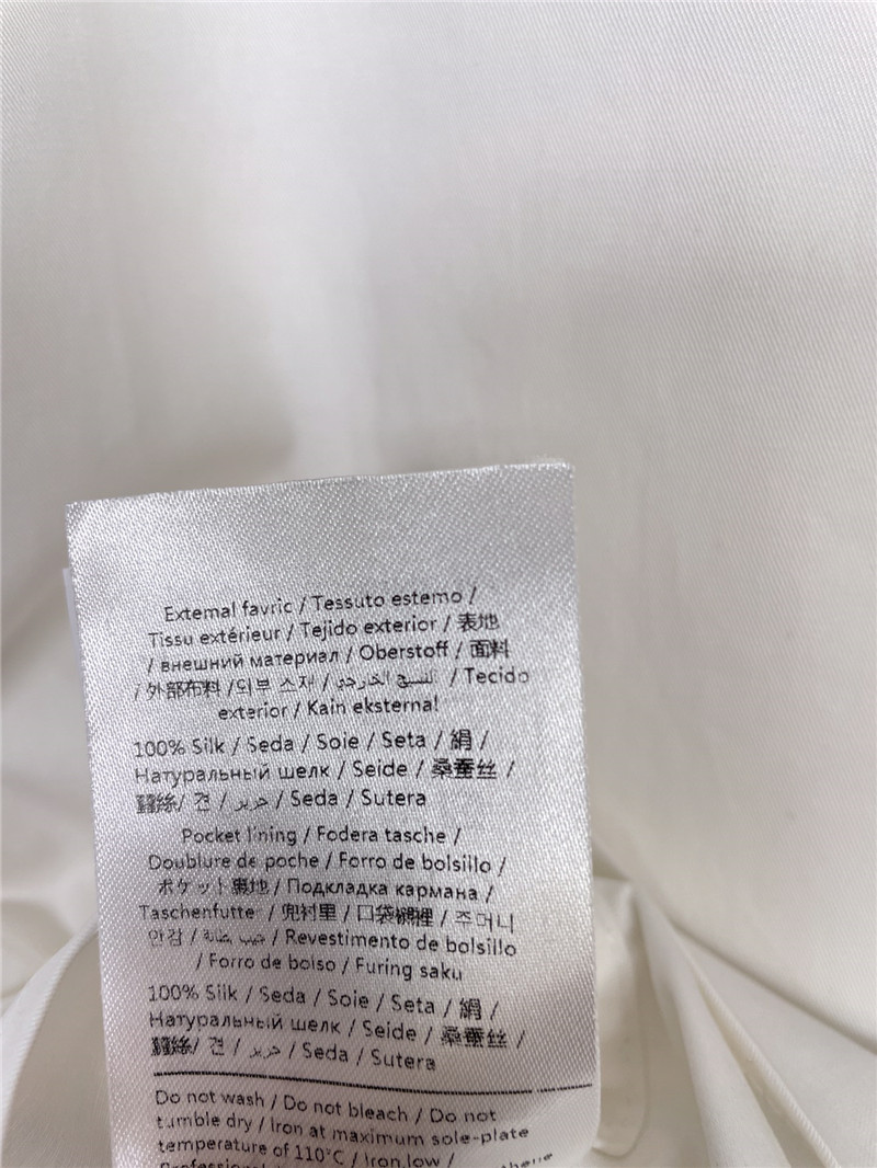 Va1e*ntin0 all-in-one letter embroidered shirt replica clothing