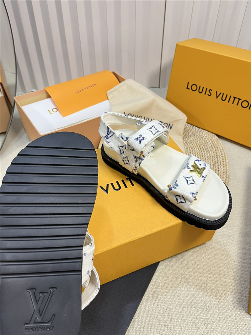 l0vis Vvtt0n lv catwalk style thick sole sandals replica shoes