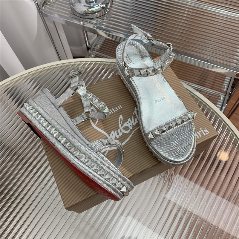 Chr1st1an louboutin classic studded sandals