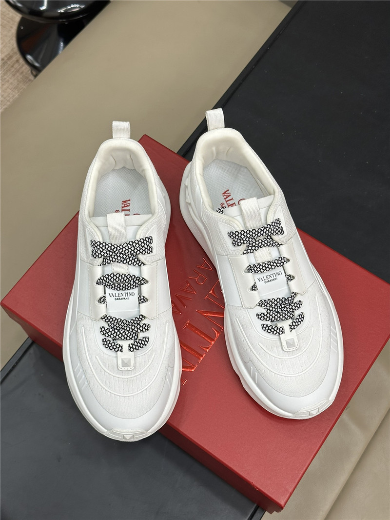 Va1e*ntin0 garavani true act sneakers