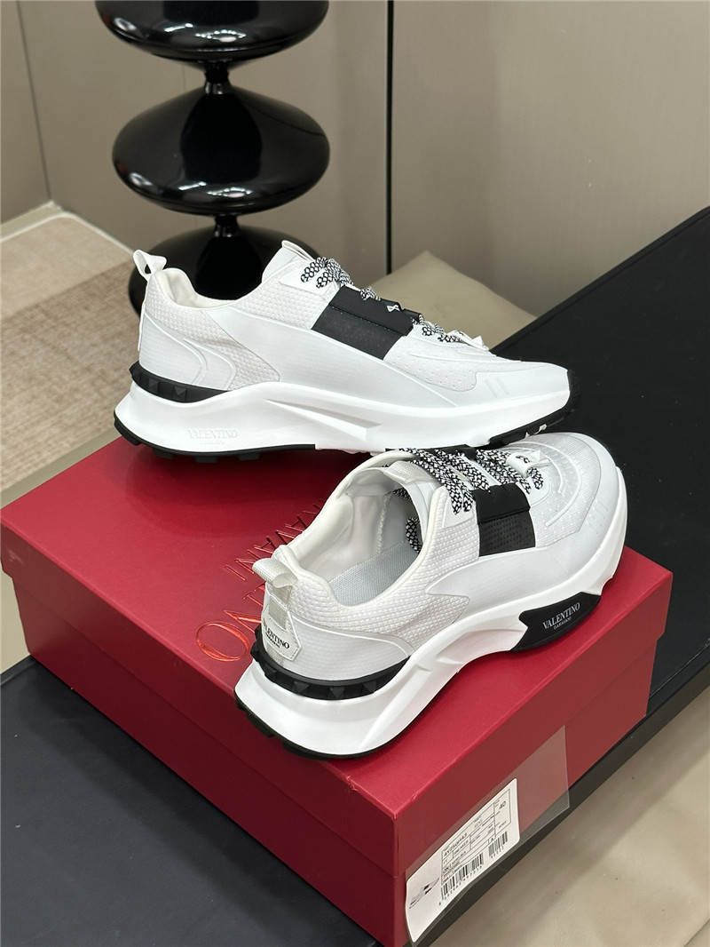 Va1e*ntin0 garavani true act sneakers white