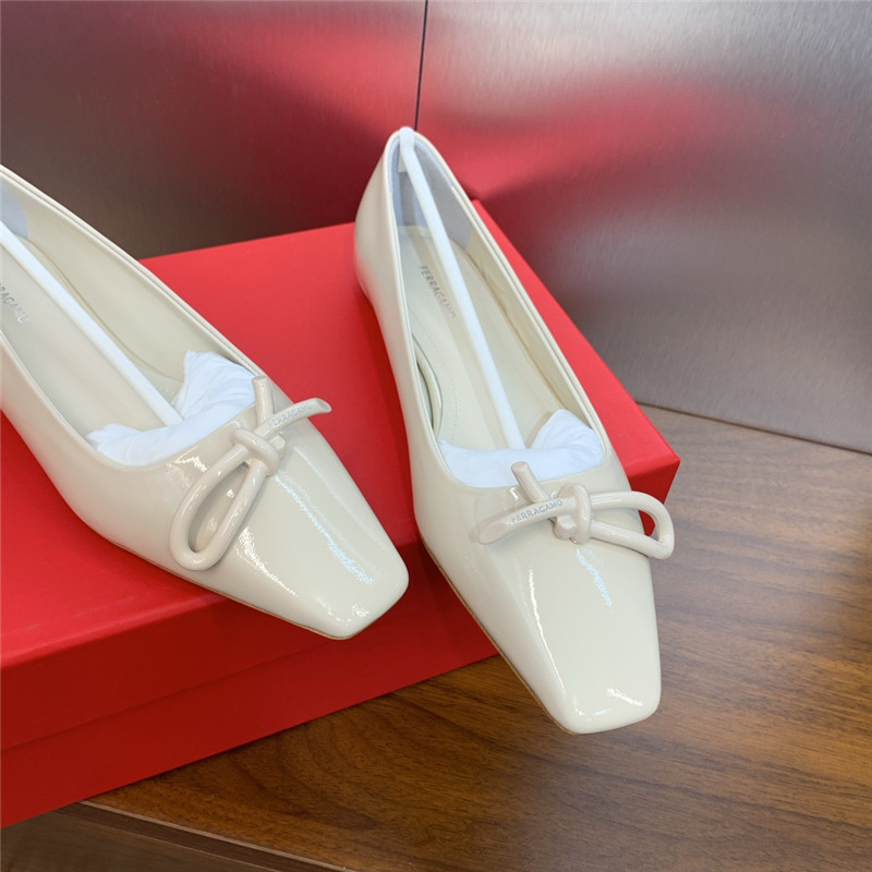 Salvatore Ferragamo bow pumps for women replica shoes