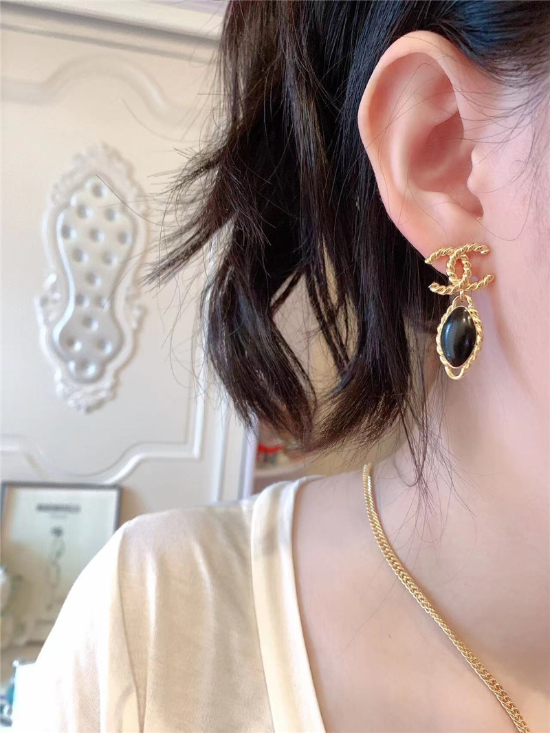 ch**el twisted double c D1am0nd earrings