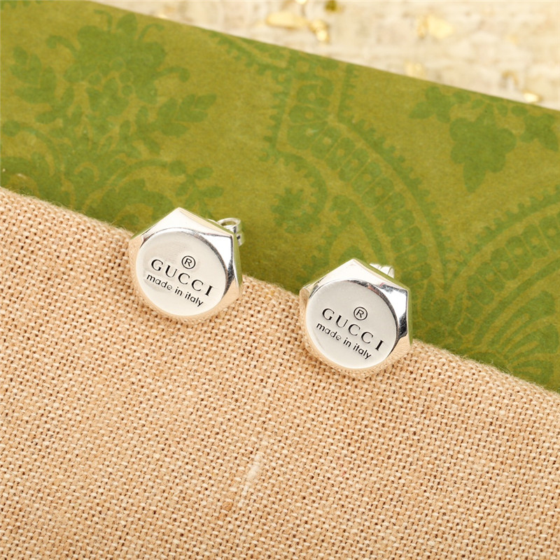 Gvc*1 carved earrings