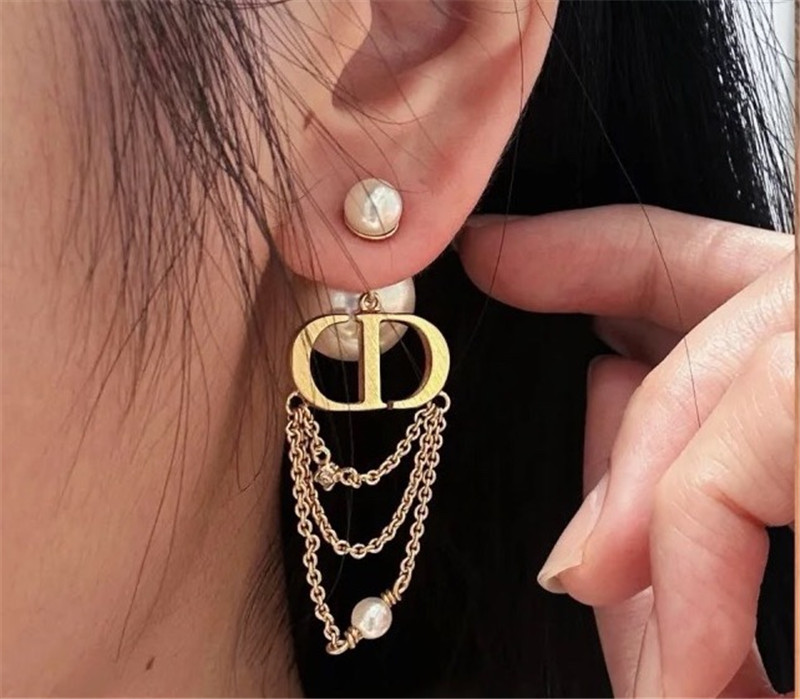 D10r triple tassel double bead earrings