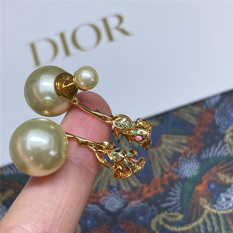 D10r rose earrings