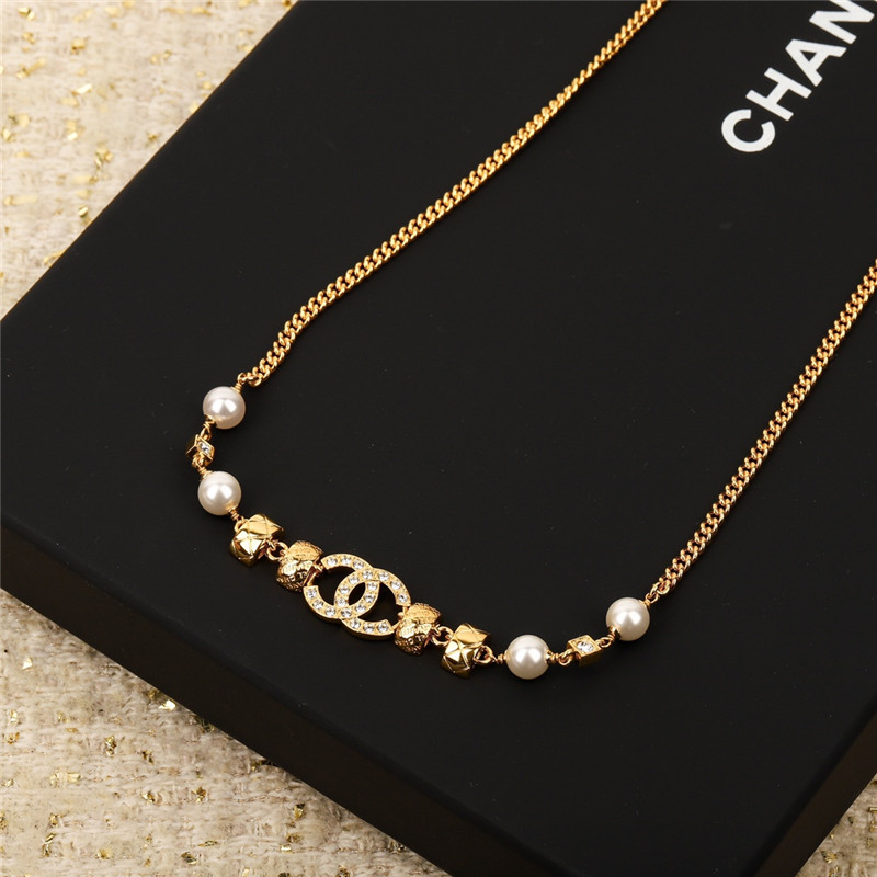 Ch**el rhombus pearl waist chain