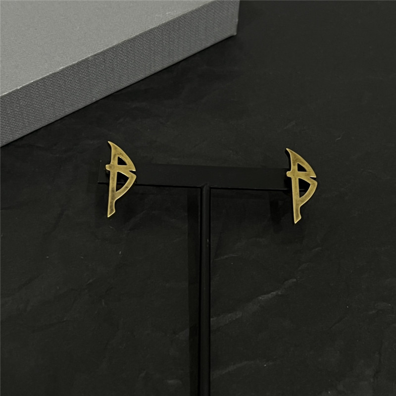 Ba1en*iaga vintage earrings