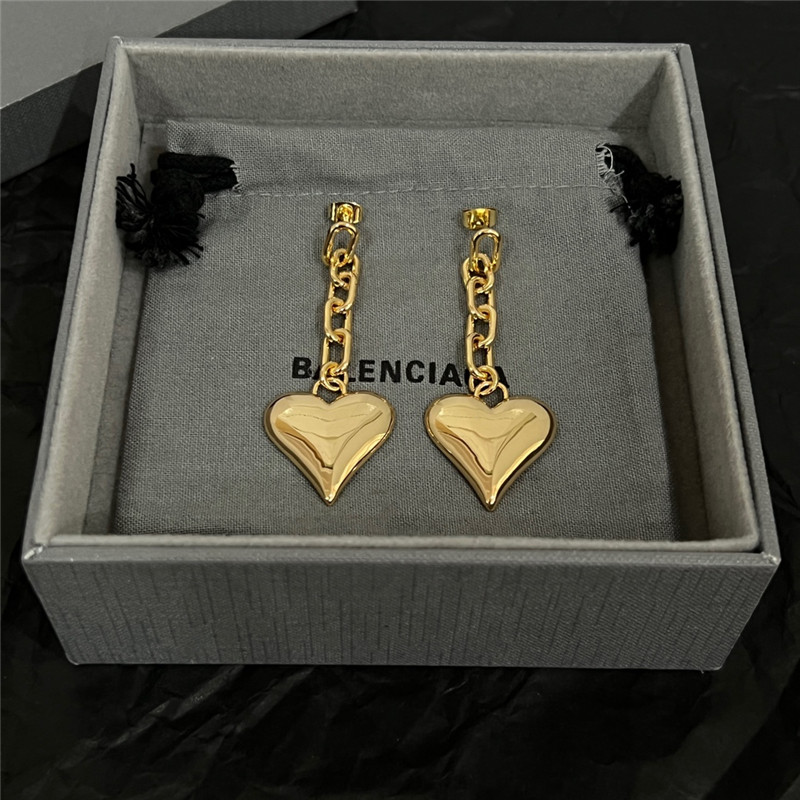 Ba1en*iaga new earrings