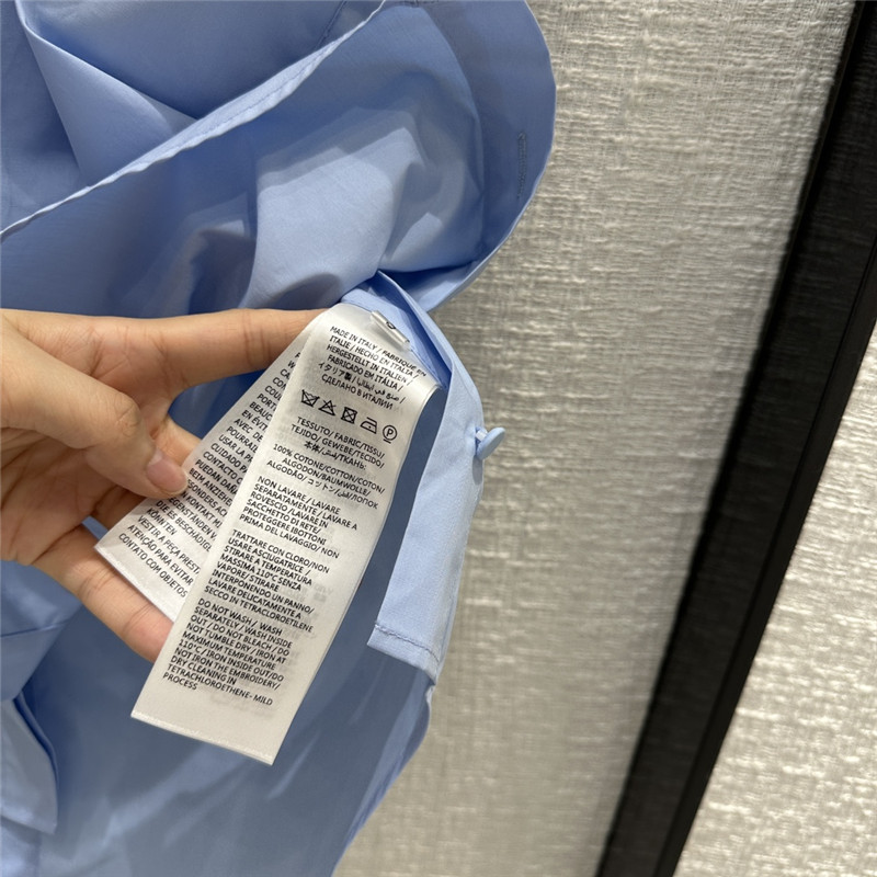 Gucci sleeveless silhouette shirt replica designer clothes