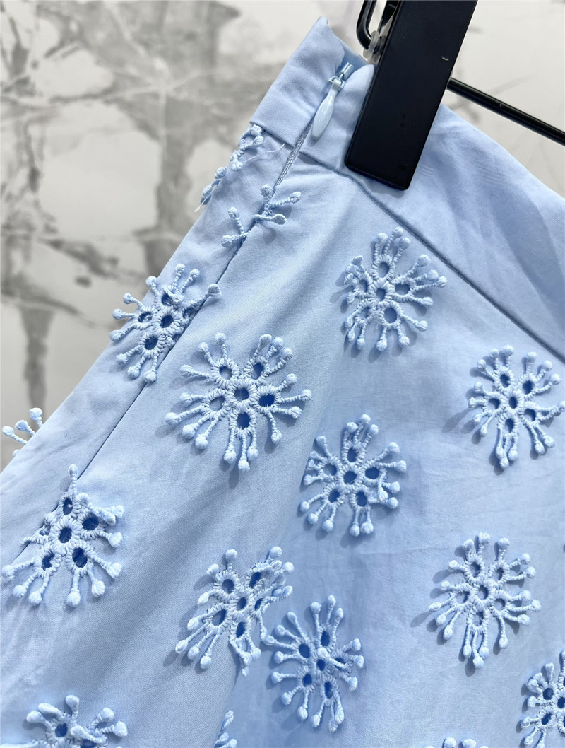 Va1e*ntin0 hollow embroidered skirt replicas clothes