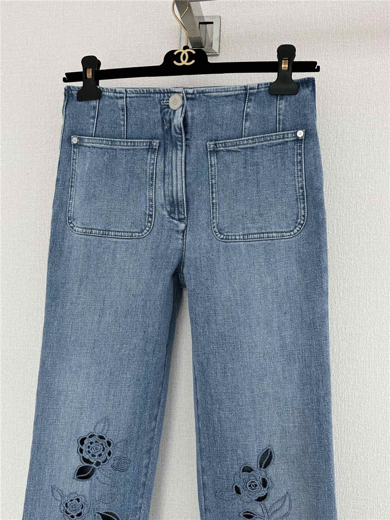 Ch**el double pocket embroidered jeans