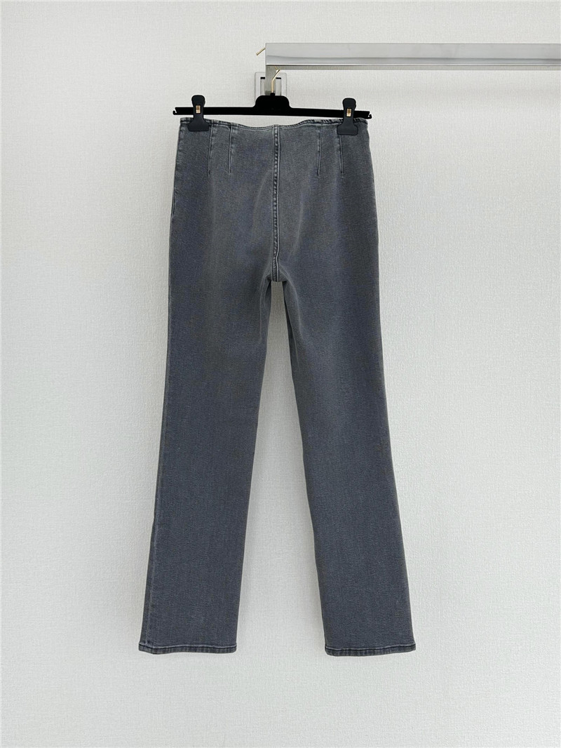 Ch**el gray double pocket embroidered jeans