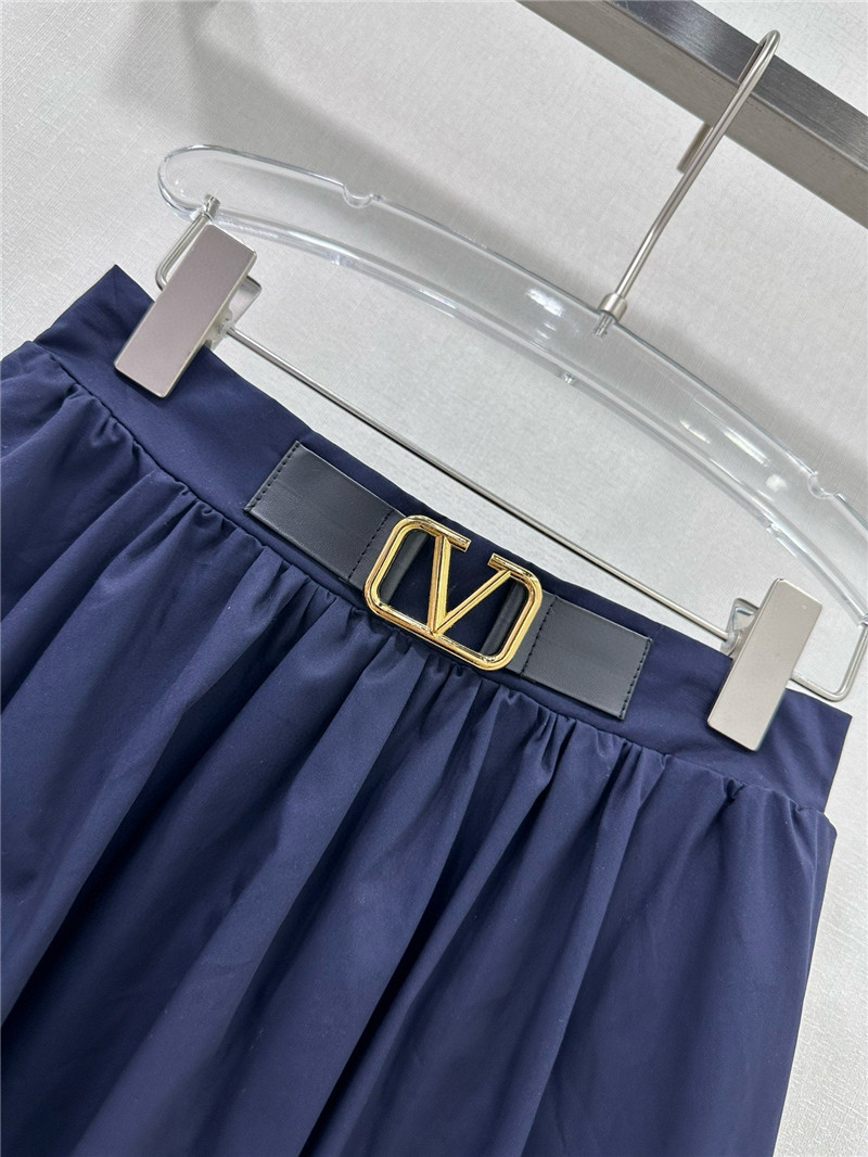 Va1e*ntin0 high waist slimming long skirt replica clothing sites