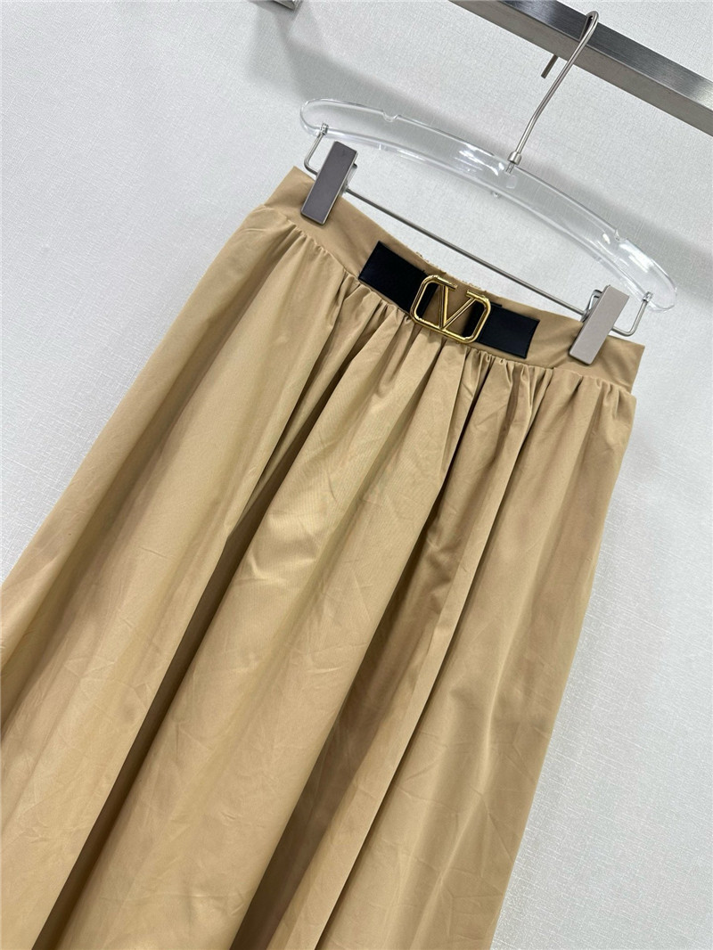 Va1e*ntin0 high waist slimming long skirt replica clothing sites