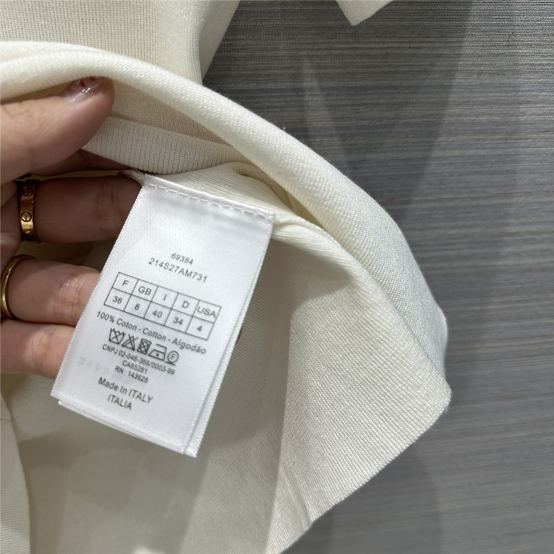 D10r logo embroidered knit t-shirt white